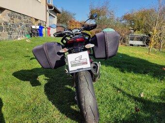 Ducati Hypermotard 821 (2014) po servisu, brašny - 17