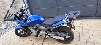 Honda CB600S - 17