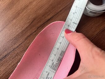 Dámské běžecké boty Adidas Solar Boost - 17