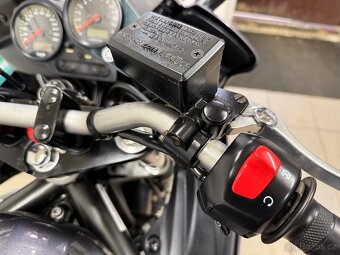 YAMAHA FZS 1000 FAZER - 17