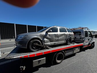 Škoda Octavia combi 1.8 Tsi 2012 bouraná - 17