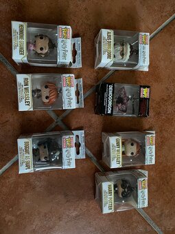 Funko pop - STRANGER THINGS a dalsi + klíčenky pop - 17
