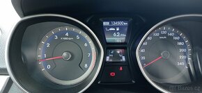 Hyundai i30 kombi - 17