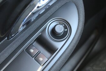 Opel Mokka 1,6 i ČR,1.MAJITEL,TAŽNÉ,2017 - 17