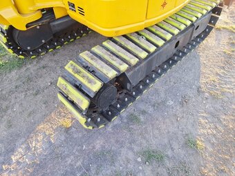 KOMATSU PC 35 MR - 17