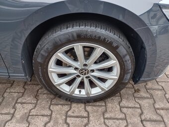 VW Passat Variant 2.0TDI 147kW 4x4 DSG Matrix Virtual ACC Qi - 17