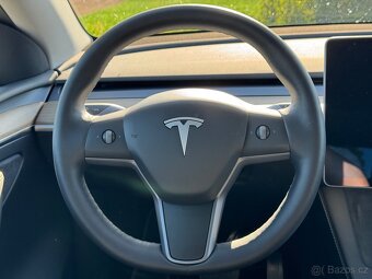 Tesla Model Y Long Range Tažné 29k km SoH 95% - 17