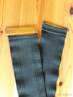 Starý vojenský kompas, pouzdro na cigarety aj. - 17