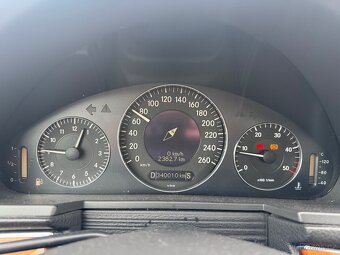 Mercedes Benz W211 270CDI - 17