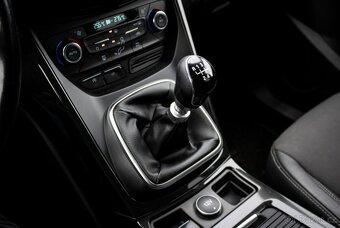 Ford Kuga 2.0 TDCi Titanium - 17