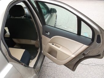 Ford Mondeo 2.0 Duratec - 17