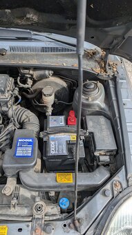 Kia Rio combi 2004 1.4 benzínové motor - 17
