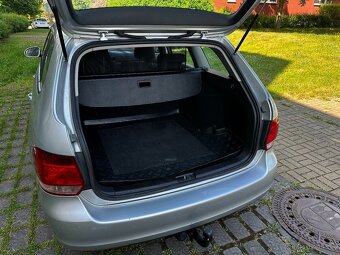 Volkswagen Golf V Combi 1.9 TDI 77kW Navi Tažné ALU R17 2009 - 17