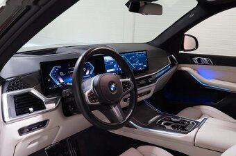 BMW X7, 40i,M-PAKET,HUD,PANO,ZÁRUKA - 17