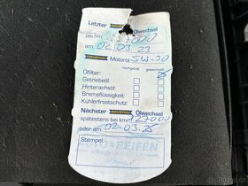 Volkswagen Jetta 1.6i - 17
