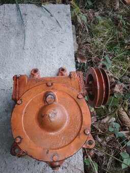 Nádrž ,elektromotory3faz.,hoblovka - 17