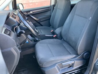 VOLKSWAGEN CADDY MAXI 2,0TDi 7míst ŠPIČKOVÝ STAV - 17