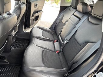 Jeep Compass 1,3 GSE 150k Limited DDCT - 17