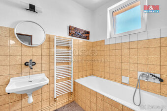 Prodej rodinného domu, 749 m², Smidary, ul. Zahradní - 17