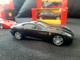 Ferrari edice Shell V-power.. NOVÉ - 17