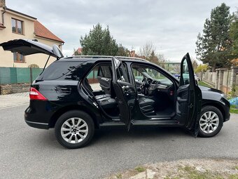 MERCEDES ML 350 CDI 190 kW BEZ MĚCHŮ RV2012 SERVIS POUZE MB - 17