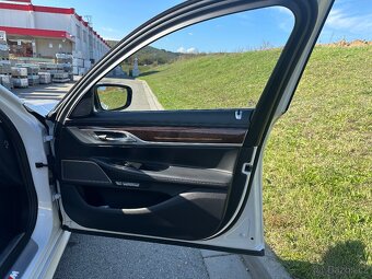 BMW 740d xDrive - 17
