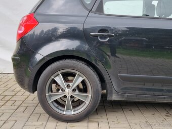 Kia Ceed 1.4i 80kW 2007 Hatchback 2.majitel 116 980 km - 17
