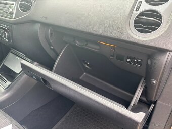 Volkswagen Tiguan 1.4 Tsi 90kw r.v.2014, Serviska Top Stav - 17