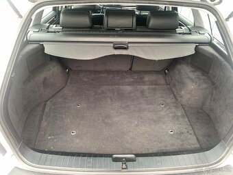 BMW 3 3.0 330i Touring - 17
