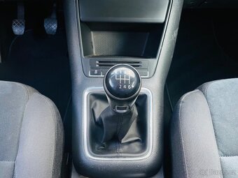 Volkswagen Tiguan 2.0TDI 4x4 MANUÁL LED TAŽNÉ Bi XENONY SENZ - 17