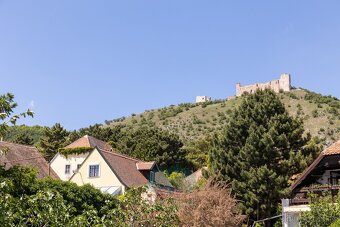 Prodej historické usedlosti, o velikosti 200 m2, na pozemku  - 17