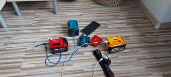 Powerbanka,pro Aku Milwaukee,DeWALT,Makita 18V-USB+C - 17