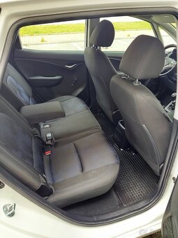 Hyundai IX20 1.4 CRDI 66 kW - 2012, CEBIA - 17