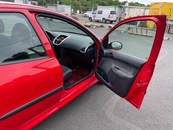 Peugeot 206, 1,1 44kW, SERVISKA - 17