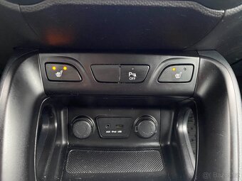 HYUNDAI IX35 1,7 CRDI TRIKOLOR 4X2 / STYLE / 2012 - 17