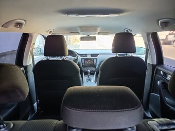 ŠKODA Octavia combi 2,0TDI Scout 4x4 - 17