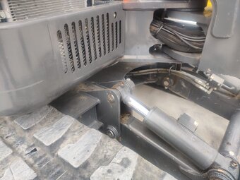 Pásový minibagr DOOSAN DX85R-3 - 17