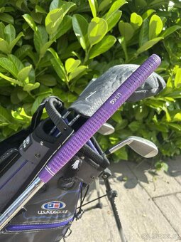 Prodám juniorský golfový set US Kids Golf, 54" - 17