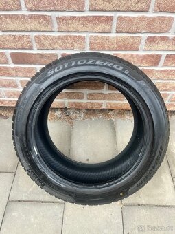 Pneu 245/45 R18, 275/40 R18 Pirelli Sottozero3 Run Flat - 17