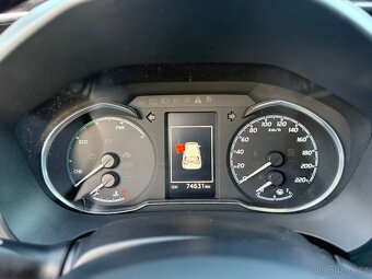TOYOTA YARIS Y20  1.5i HYBRID AUTOMAT - 17