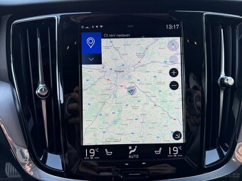 Volvo V60 2.0 T4, 140 kW, automat, 2020, serviska, nebourané - 17