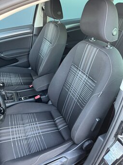 Volkswagen Golf VII 2.0 TDI Kombi Lounge 4Motion 2015 tažné - 17