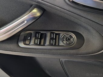Ford S-MAX 2.0TDCi 120kW 7 MÍST TITANIUM - 17