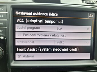 VW Golf Variant 1,4 TGI Highline DSG - 17