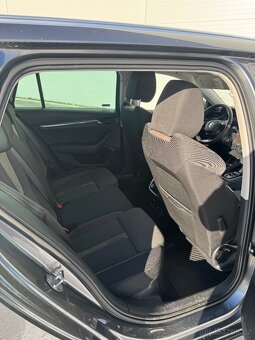 ŠKODA OCTAVIA 4X4 SCOUT - 17