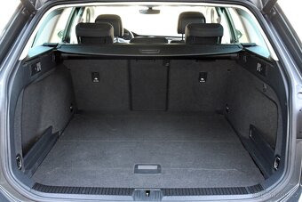 Volkswagen Passat b8 1.4 TSi 6st variant,DKLIMA,TEMP,PDC,1M - 17