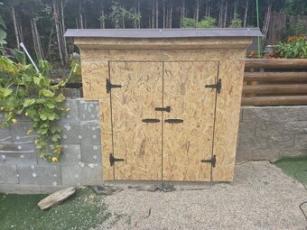 Dřevěný nábytek a konstrukce - masiv - 17