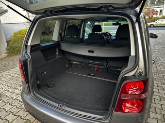 Volkswagen Touran 1.4 TSI 103 kW Highline Navi ParkAssist - 17