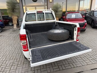 Ford Ranger 2,2 TDCi 110kW 4x4 ČR 1. MAJITEL DPH - 17