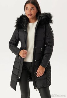 Péřová zimní černá prošívaná bunda, vel. 38, zn. Rockandblue - 17